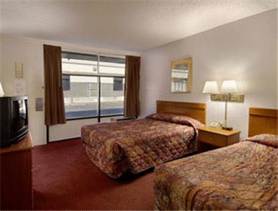 Howard Johnson Inn & Suites Columbus Zimmer foto